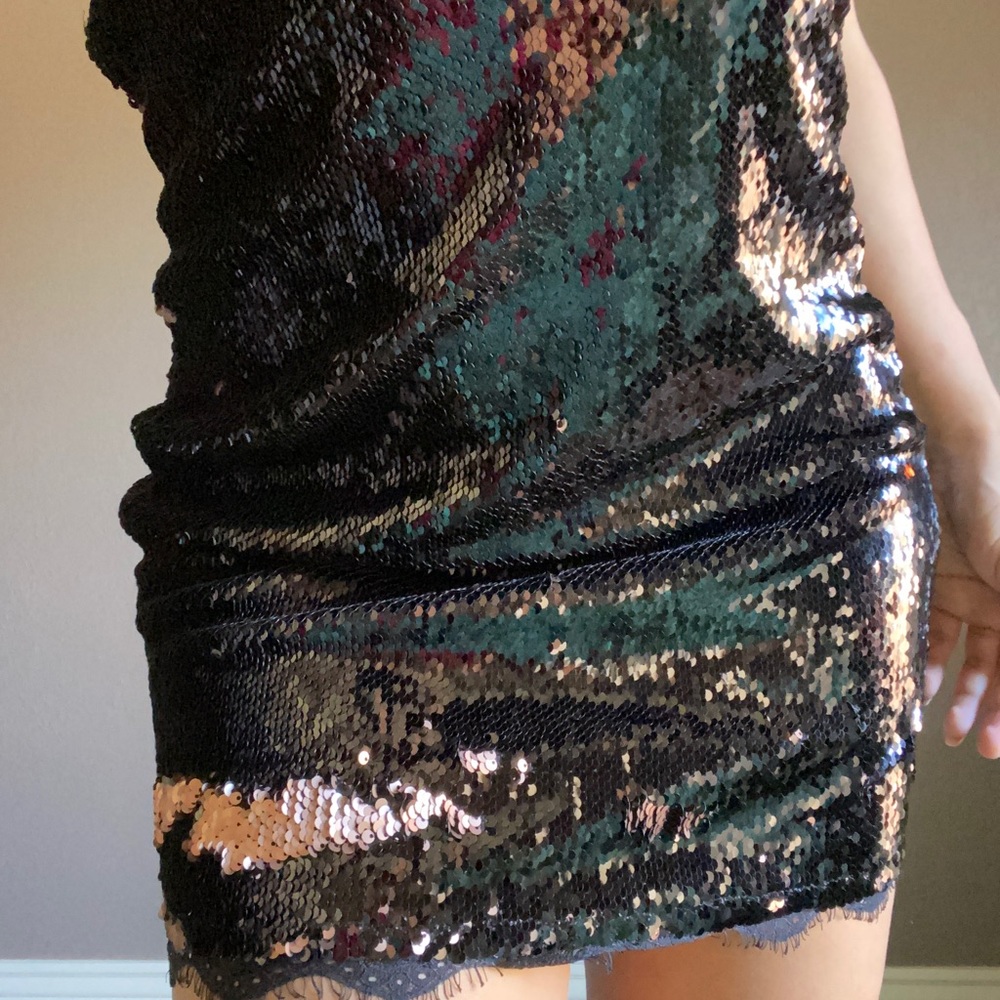 Party Dress - Picture 7 of 8